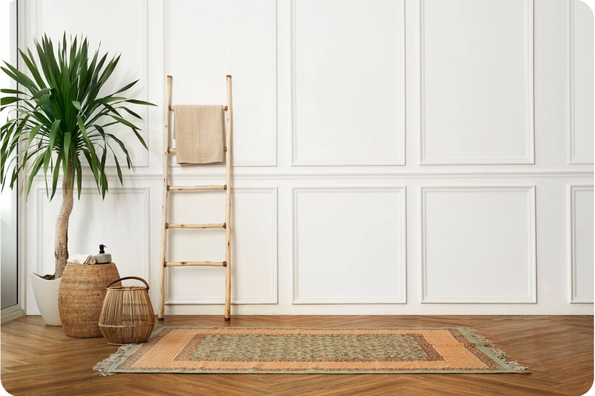 Minimalist Wainscoting: Achieving Subtle Elegance in Singapore Interiors